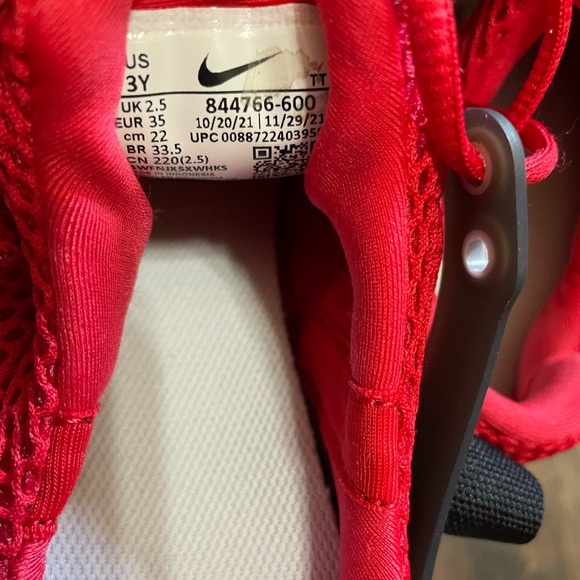 Nike Prestos - Picture 2 of 3